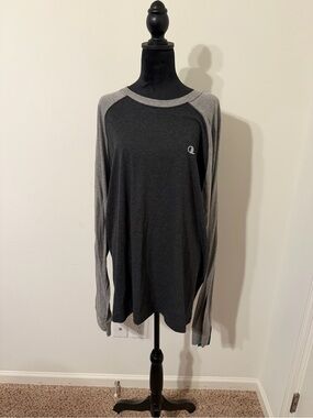 Champion Long-Sleeve Raglan Tee in Dark Charcoal and Light Gray